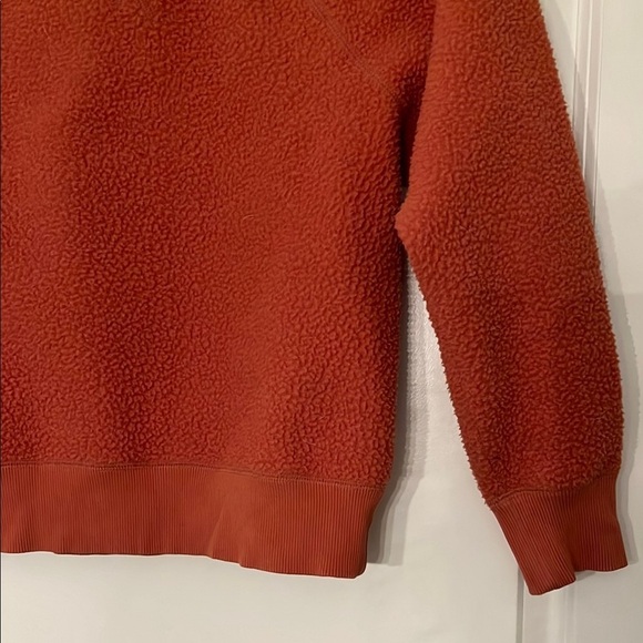 Everlane The Renew Fleece Raglan Sweatshirt - Coral​ - Picture 6 of 7